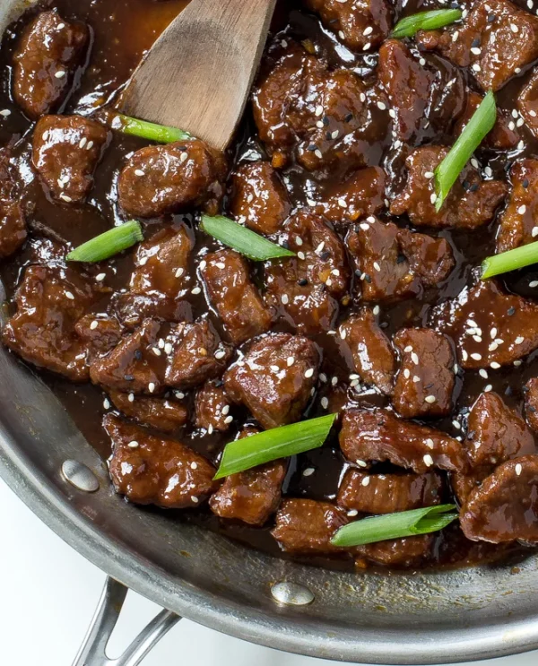 Easy-Mongolian-Beef-1 Beef in Soya Bean Sauce with Rice & Naan(Per Person)
